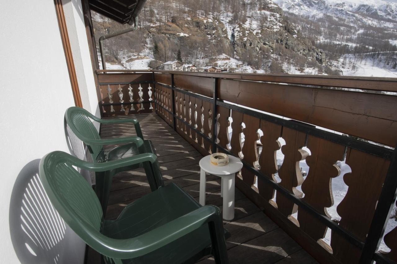 Hotel Rascard Вальтурнанш Экстерьер фото